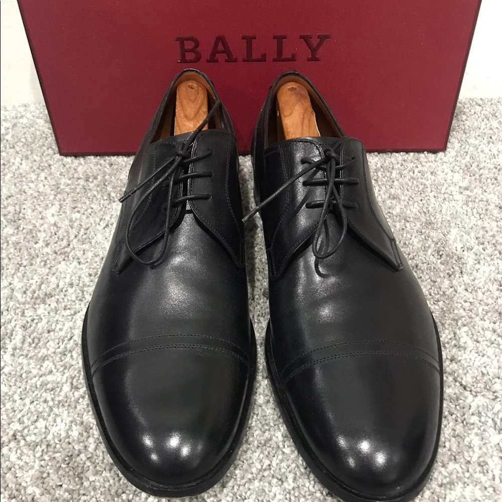 Men’s Bally Brustle black leather dress shoes